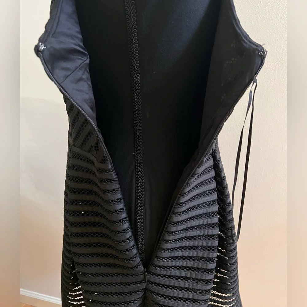 Express Black Textured Mini Dress - Picture 4 of 5